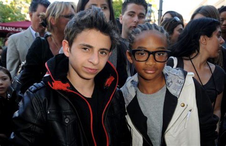szalv&eacute;ta b&aacute;rsony rokonszenvező moises arias the land T&ouml;k&eacute;letes Nyers
