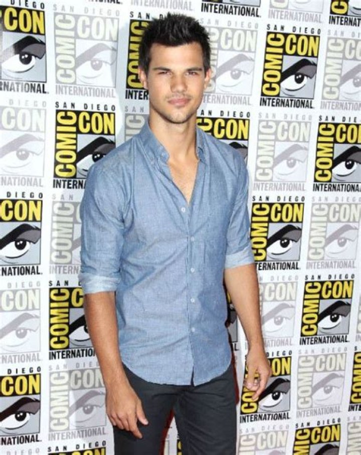 Taylor Lautner Height and Weight Measurements height and weights