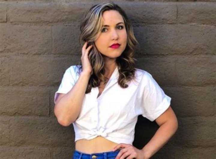 Taylor Tomlinson Wiki, Bio, Age, Height, Weight, Boyfriend, Net Worth 21 Facts on