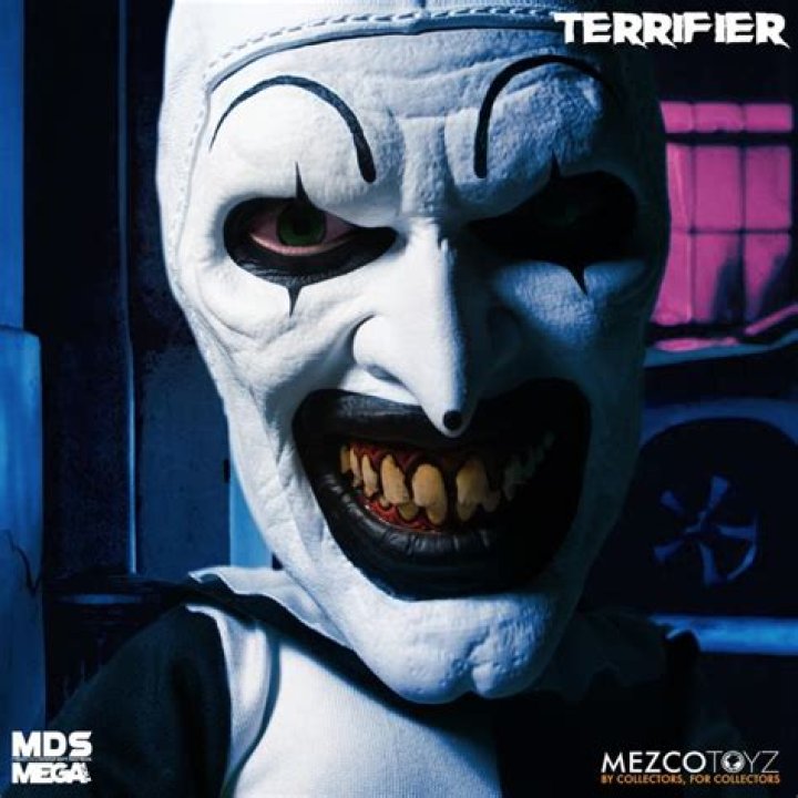 Terrifier Mezco Designer Series Mega Scale Art the Clown with Sound