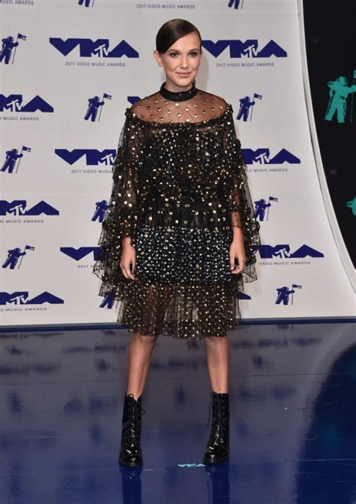 Teyana Taylor Steals the VMAs 2017 Red Carpet with RockSolid Abs Vogue