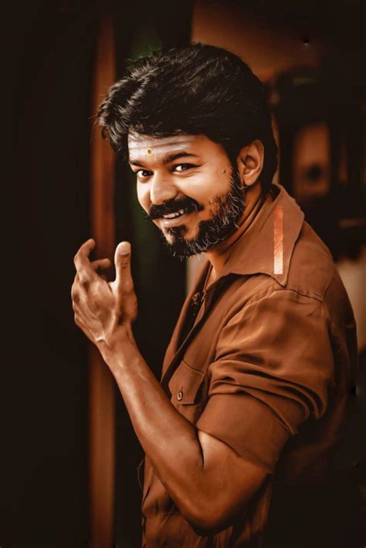 Thalapathy Vijay's Leo All hidden LCU clues in Naa Ready song