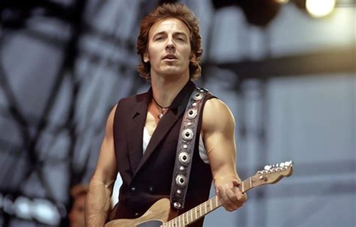 The rock stars who wear wigs Toupee 101