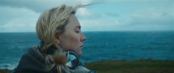 The scoop on saoirse ronan s super private love life Her Fashion Forever