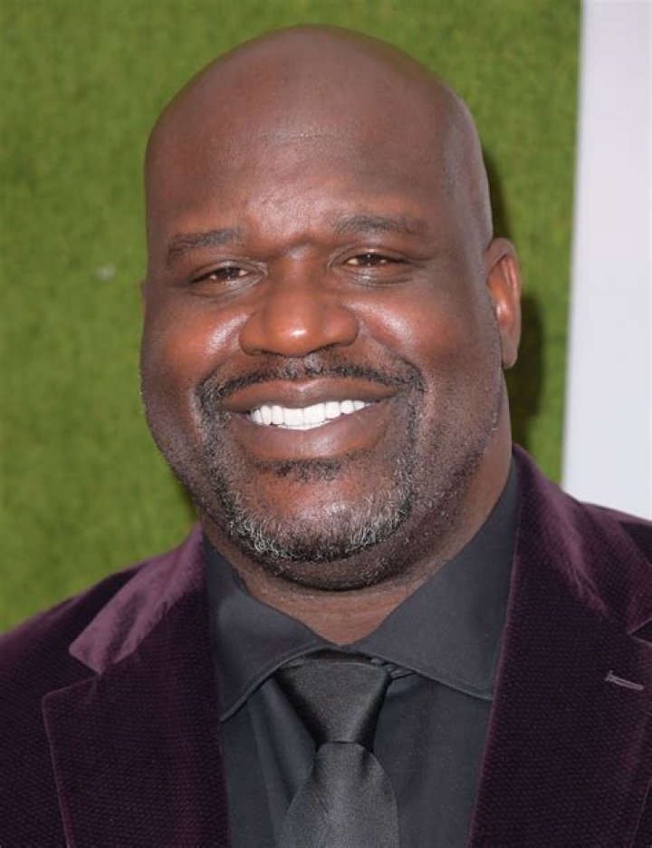 This Photo Of Shaq & Simone Biles At The Super Bowl Is Simple But