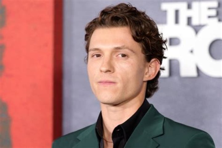 Tom Holland say it’s a ‘stupid assumption’ that men should be taller