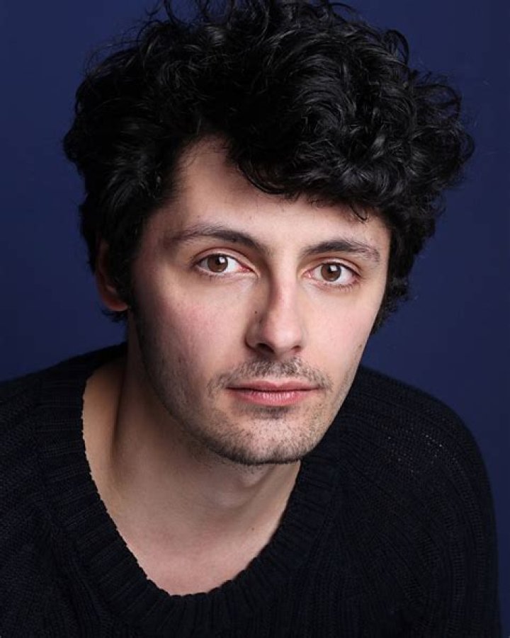 Tom Oakley Beauty and the Beast 2017 Movie Wiki Fandom