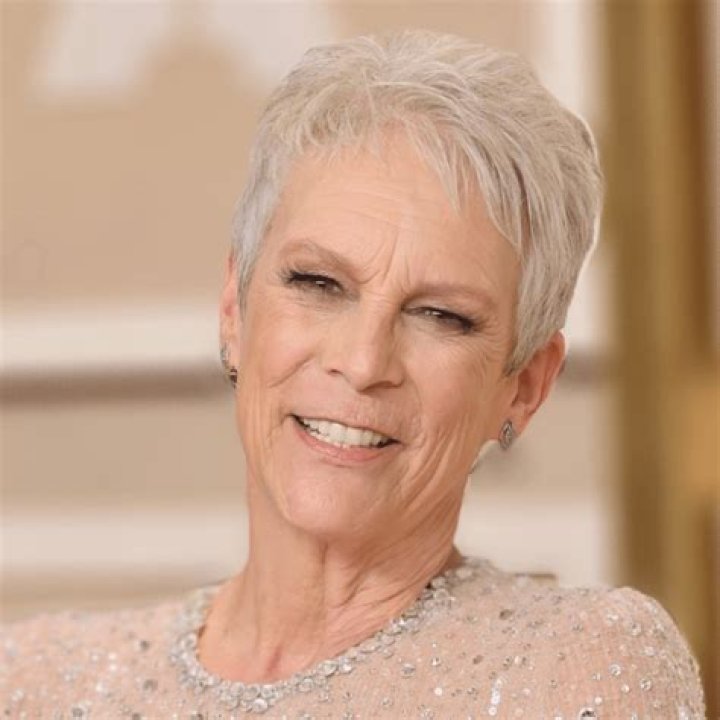 Total 70+ imagen jamie lee curtis a hermaphrodite Thptnganamst.edu.vn