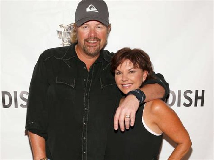 Tricia Lucus, Toby Keith Wife 5 Fast Facts You Need to Know