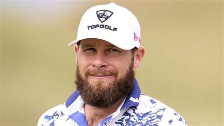 Tyrrell Hatton's back at his Masters rental despite awkward knife accident