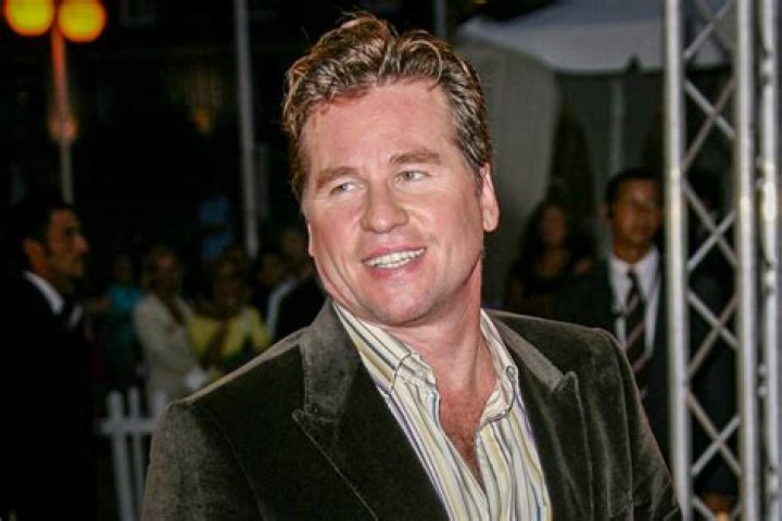 Val Kilmer makes quip about his weight a decade after being dragged as