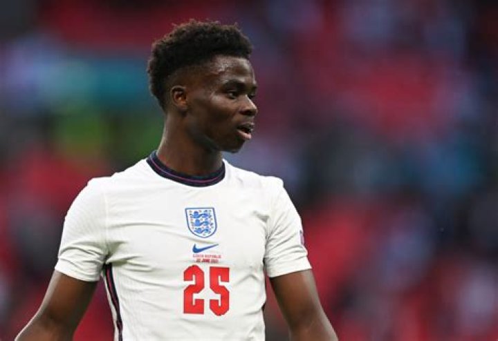Video Arsenal youngster Bukayo Saka spotted in training ahead of England's Euro 2020 semifinal