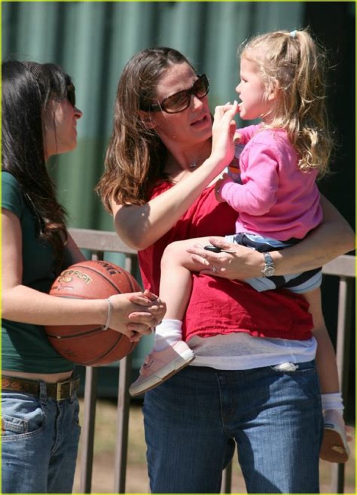 Violet Affleck Turns the Frown UpsideDown! Photo 1442361 Photos
