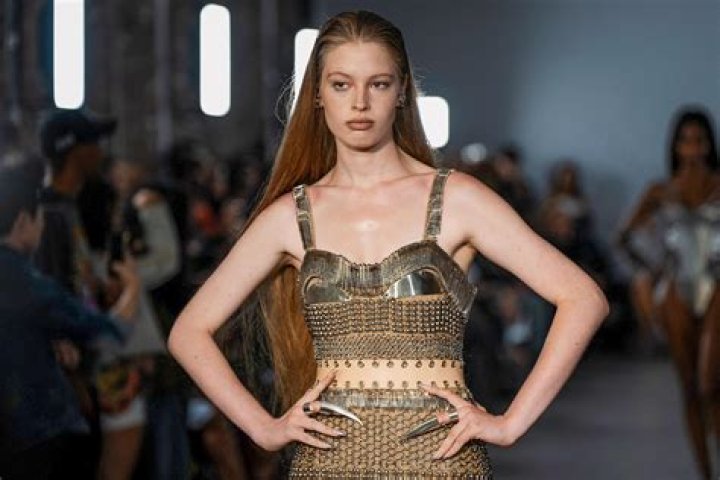 Vivian, la fille de Gisele Bundchen, ressemble à maman sur les photos d