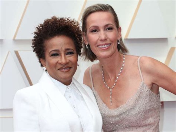 Wanda Sykes and Alex Sykes Photos Photos 2010 Primetime Creative Arts