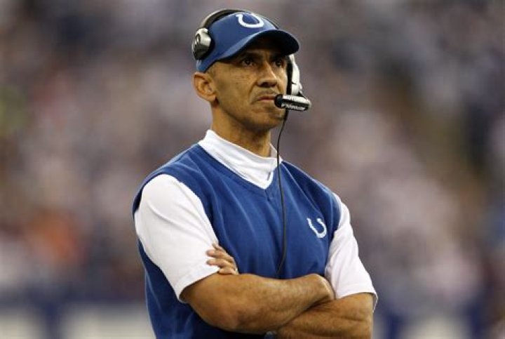 What Tony Dungy said about Tom Brady joining the Buccaneers