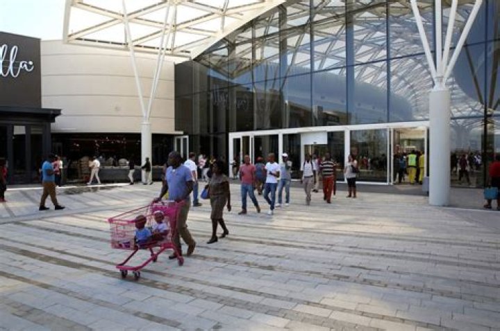 Where Are the Largest Shopping Malls in America? Shopping malls, Mall of america, Shopping mall