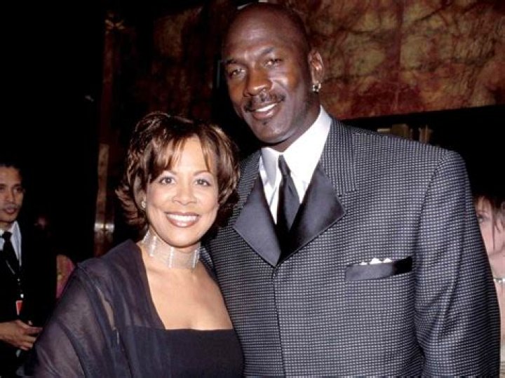 Who Is Carl Weathers ExWife Jennifer Peterson?