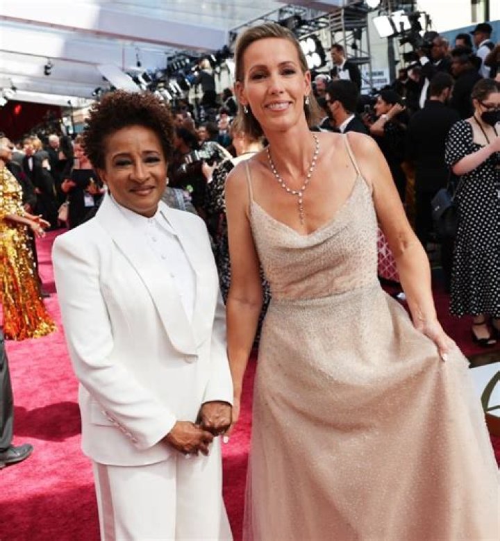 Who is Comedian Wanda Sykes' Wife, Alex Sykes?