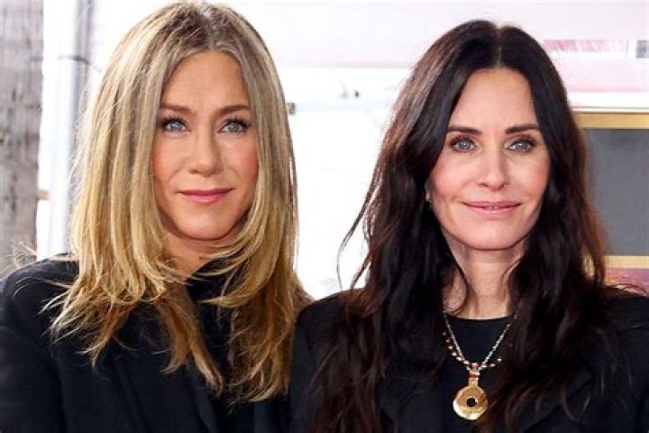 Who Is Isabelle Ford? Penei Sewell Girlfriend Age Difference And Family