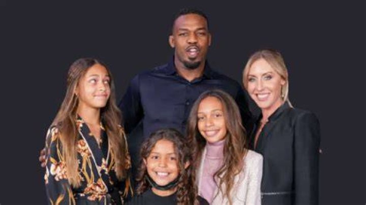 Who is Jessie Moses and is she the wife of Jon Jones, age, family