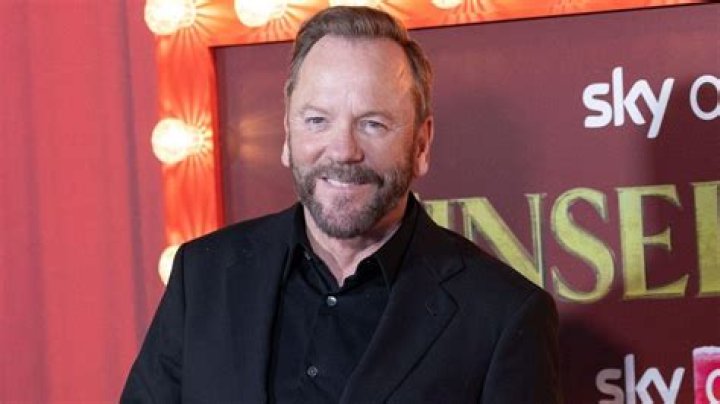 Who Is Kiefer Sutherland's Twin Sister?