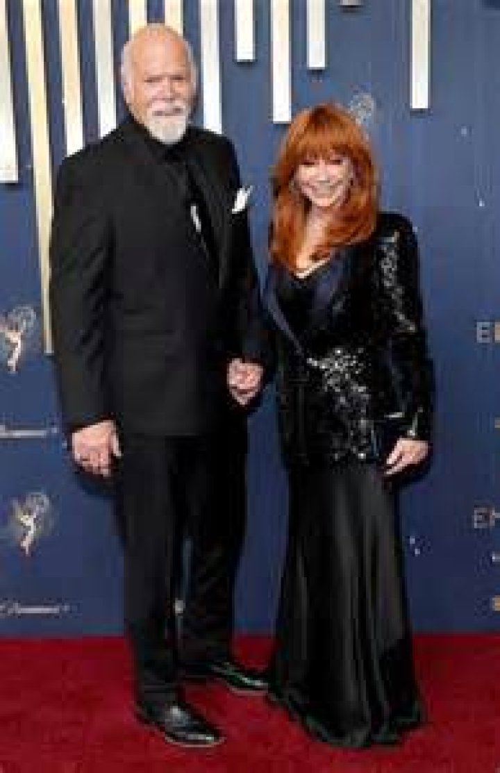 Who Is Reba McEntire Grandchildren?