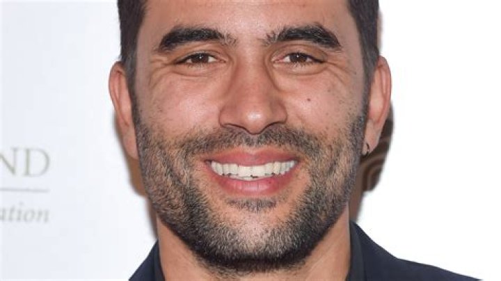 Who Plays Danny Diaz On Firefly Lane?
