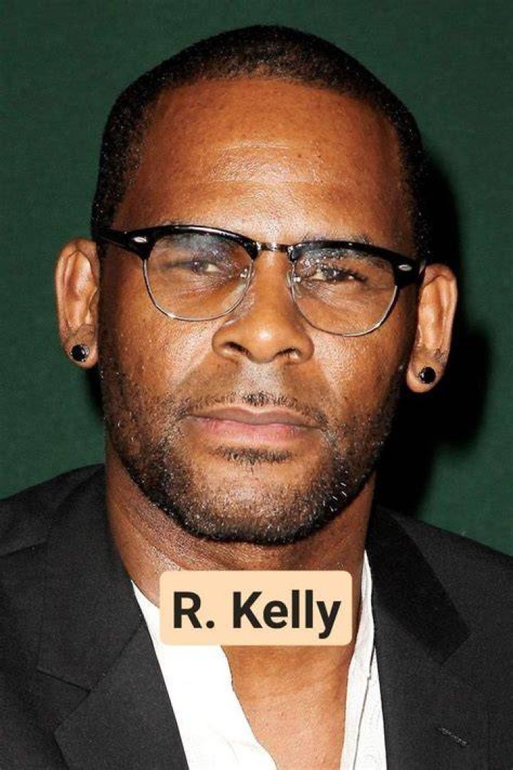 Who was R Kelly's mother, Joanne Kelly? The US Sun