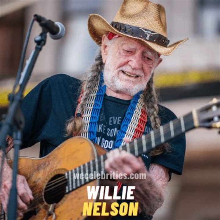 Willie Nelson Net Worth, Age, Career, Early Life, Car Collection