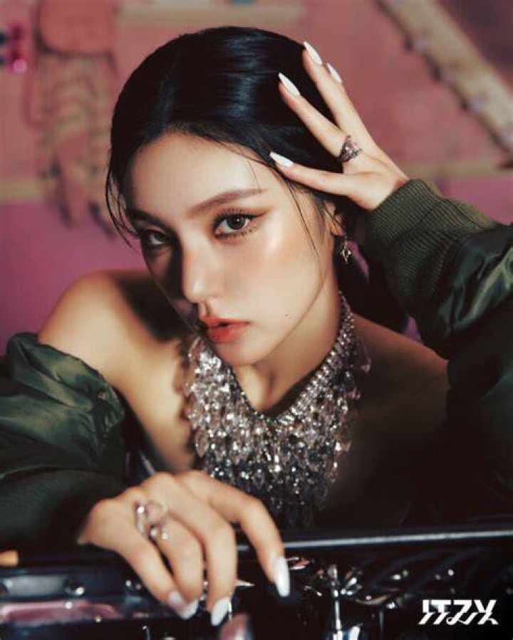 Yeji (ITZY) Profile and Facts (Updated!)